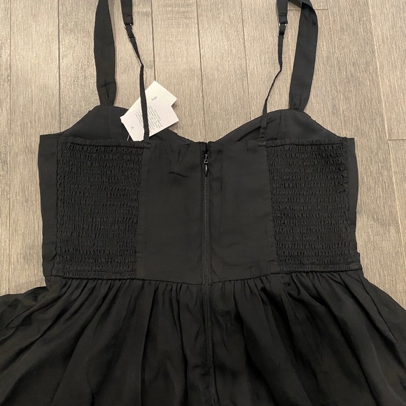 🚫SOLD🚫🎉 HOST PICK 🎉 NWT Abercrombie & Fitch Ruched Chiffon Mini Dress - Picture 9 of 13